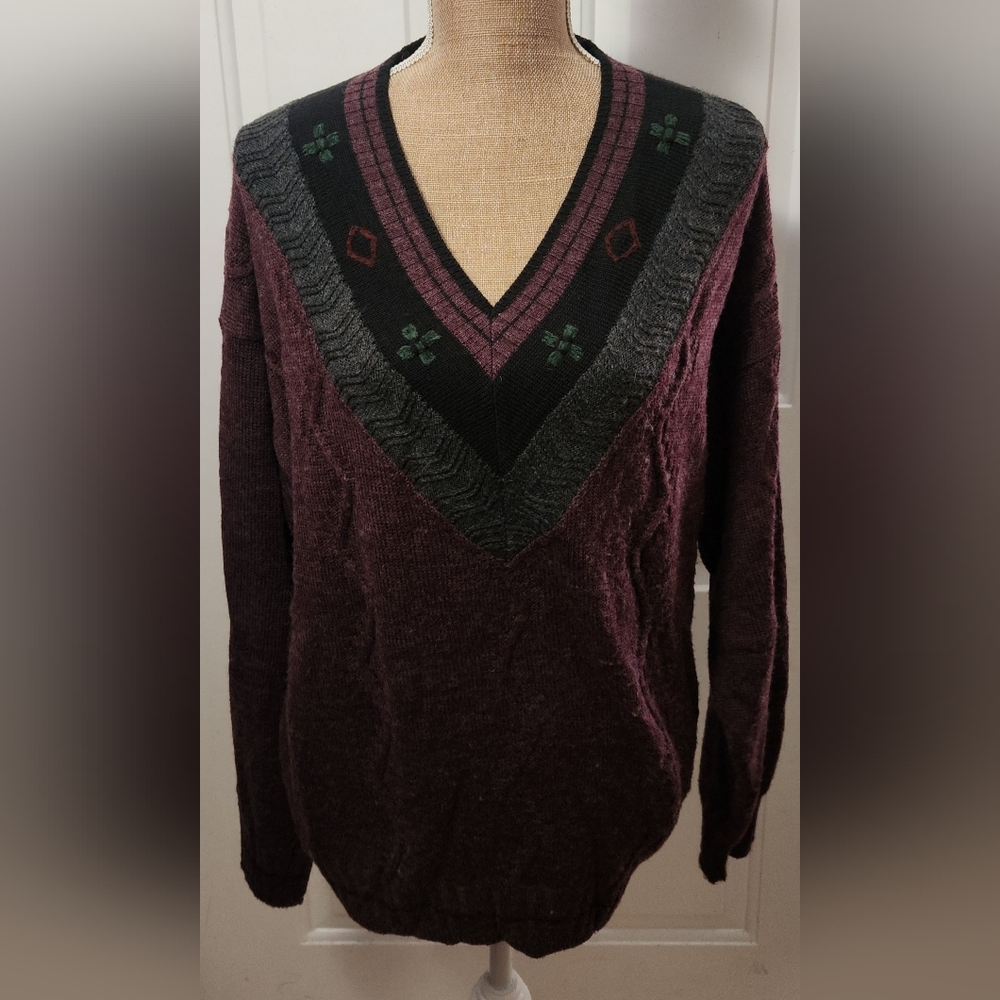 VIntage Aggio Burgundy V-neck Retro 60s Style Sweater Size L